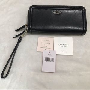 Kate Spade Anita Patterson Drive-black pebble leather wristlet